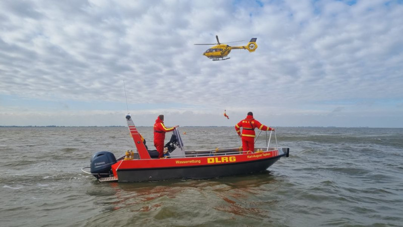 Motorrettungsboot Karl-August Tapken auf der Nordsee